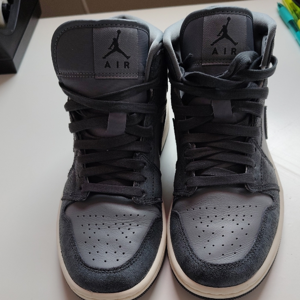 MEN AIR JORDAN